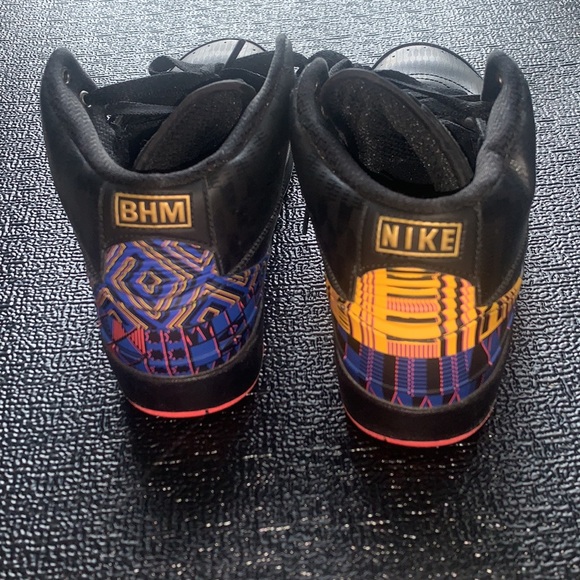 Boys Retro Jordan shoes